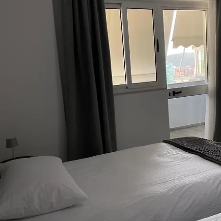 Spacious And Modern Διαμέρισμα