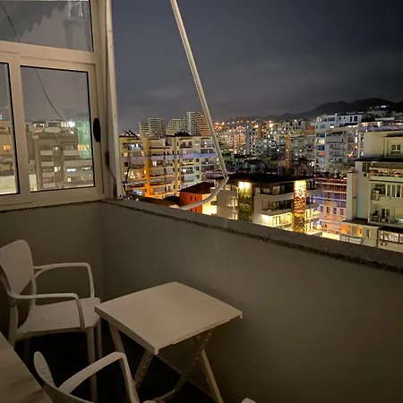 Διαμέρισμα Spacious And Modern *